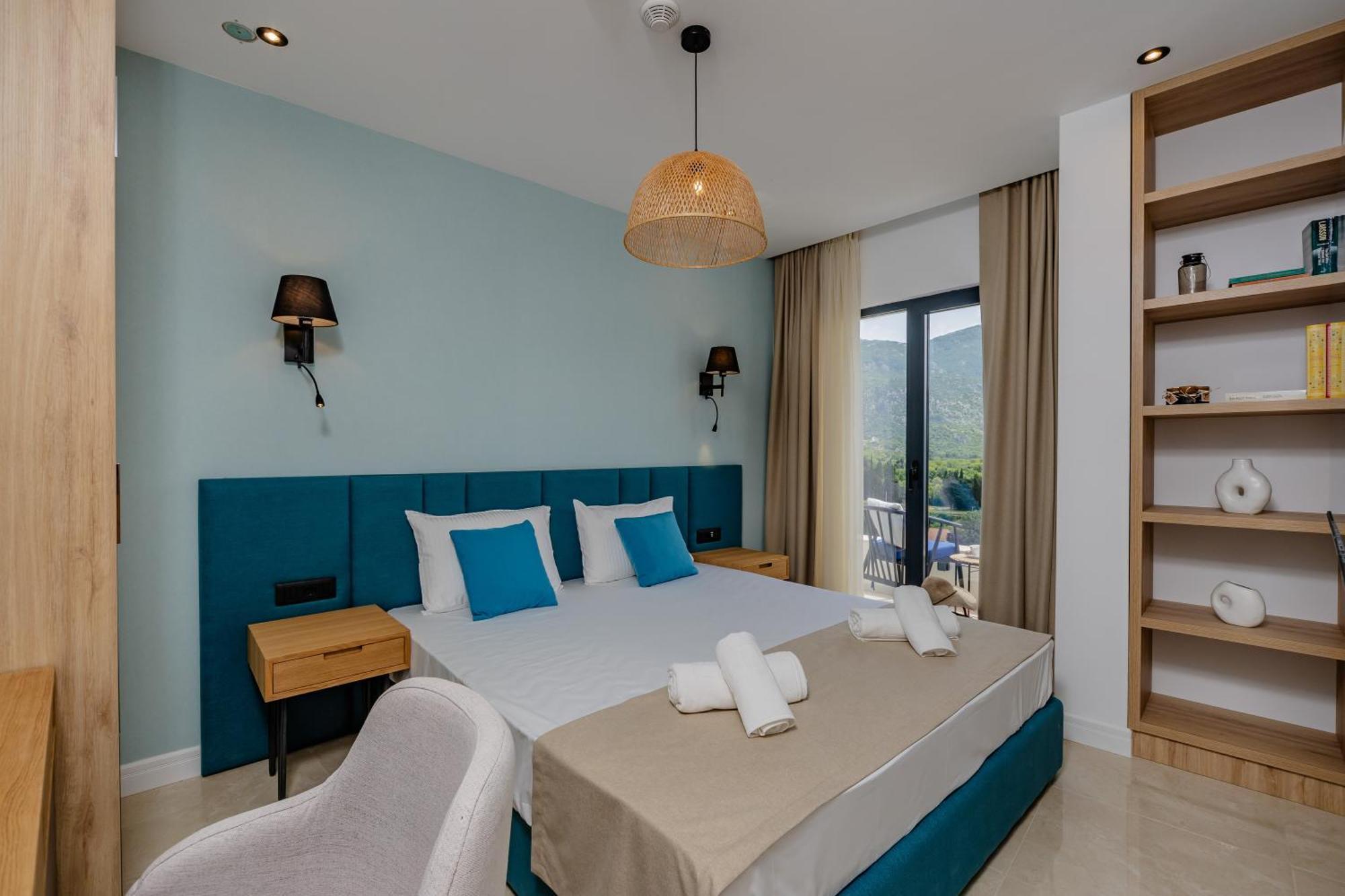 Hotel Aquilo Петровац Экстерьер фото